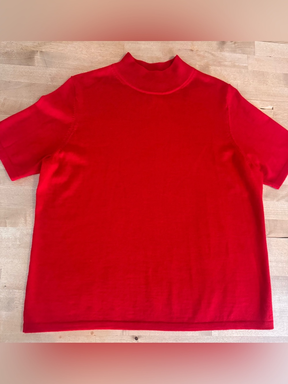 Pendleton Women’s Red Merino Wool Short-Sleeve Mock Neck sweater